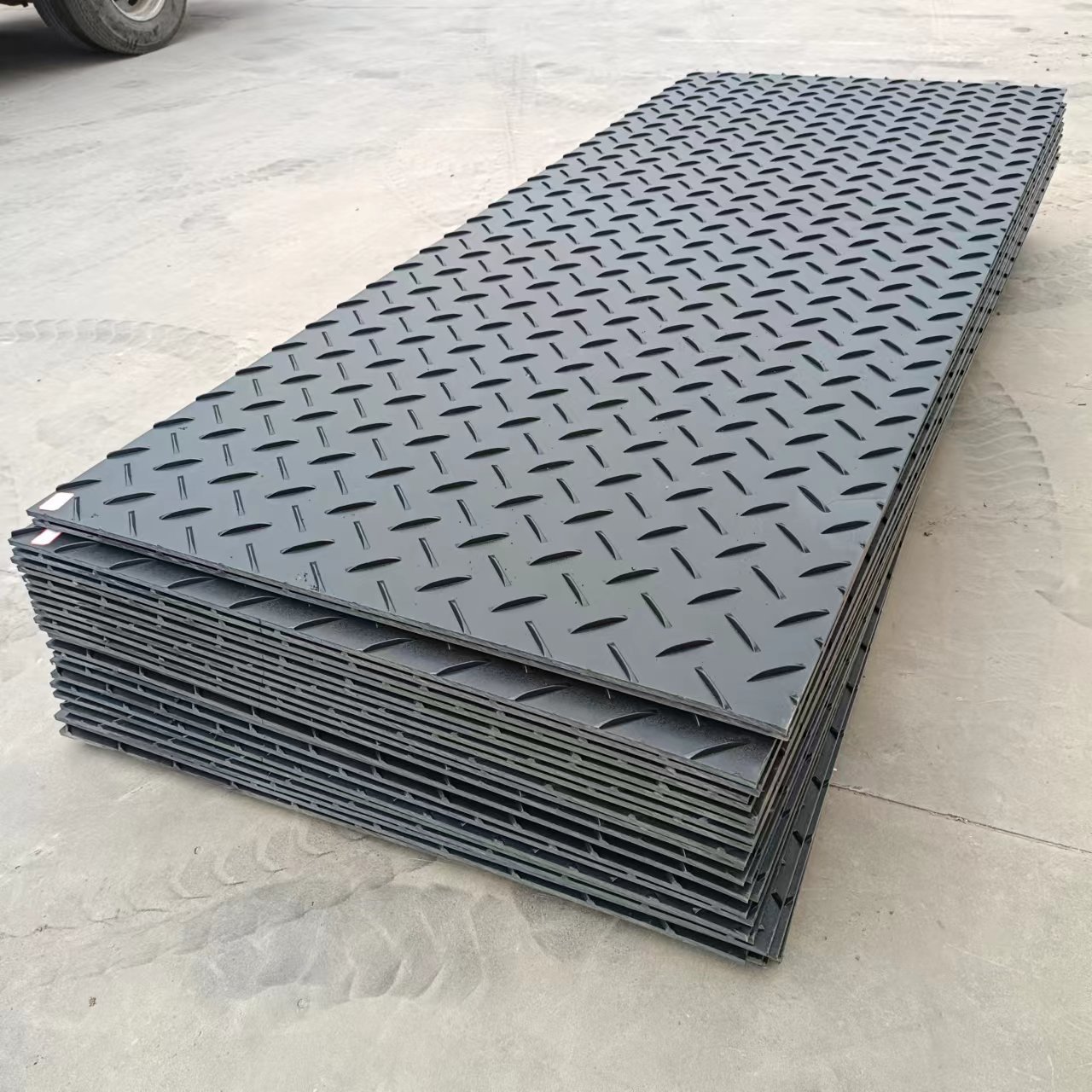 Synthetic Ice Panel