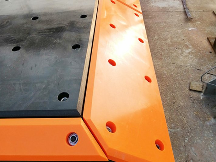 UHMWPE vs Rubber vs Steel Marine Fenders 2026